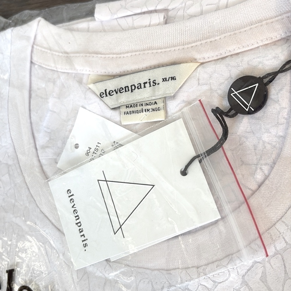 NWT [Eleven Paris] Crackle White Graphic Short-Sleeved T-Shirt Men’s Sz X-Large - Picture 8 of 9